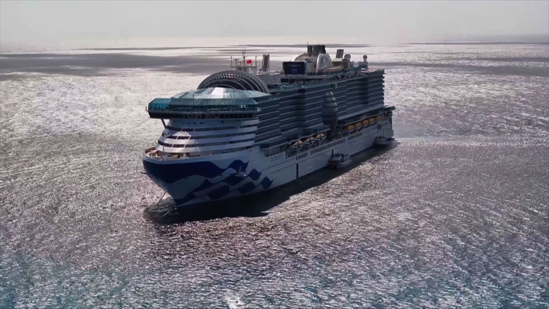 79457_1_S1_Ep1_Cruising Paradise_ Above & Below Deck S1 Ep1 -10.jpg
