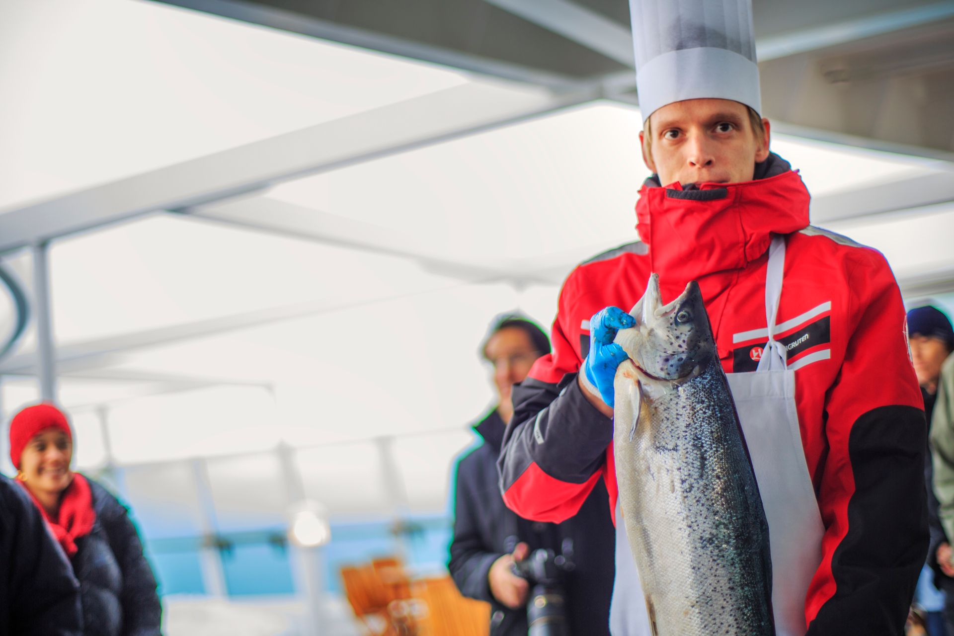 Chef Øistein Nilsen holding a fish