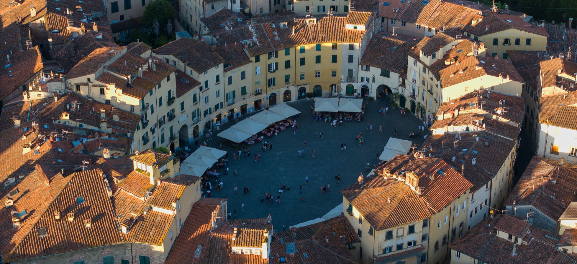 Lucca piazza