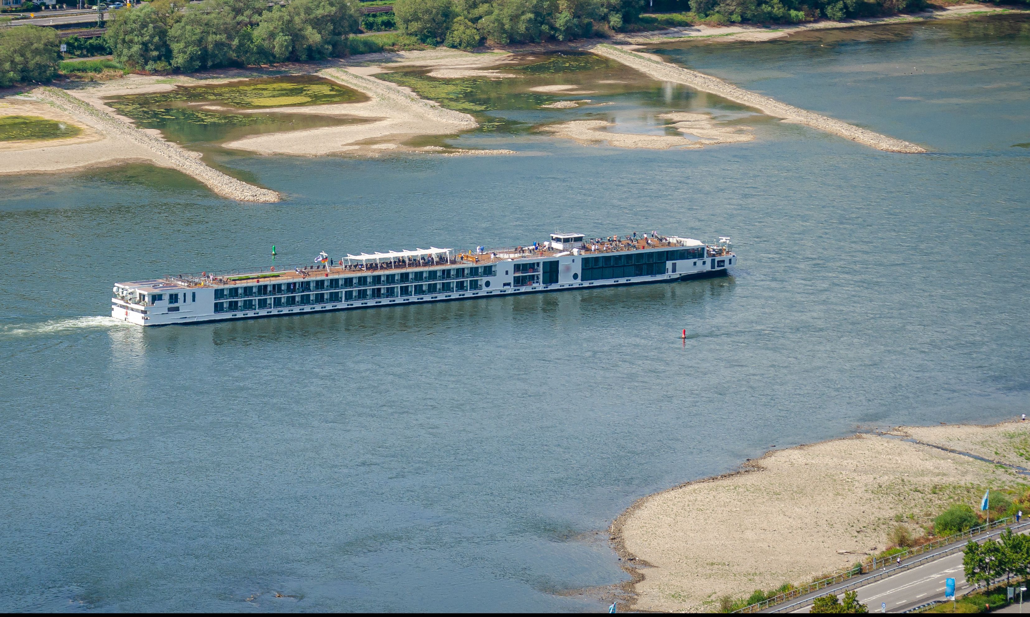 river rhine in drought